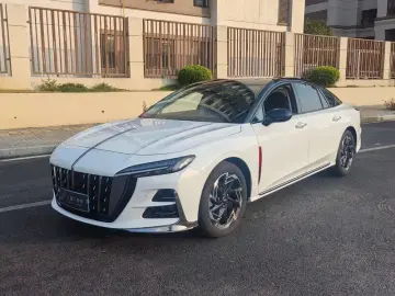 Hongqi H6