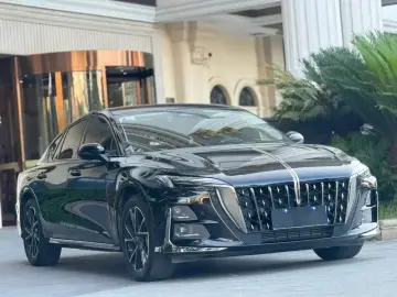 2024 Hongqi H6 с пробегом 11 000 км