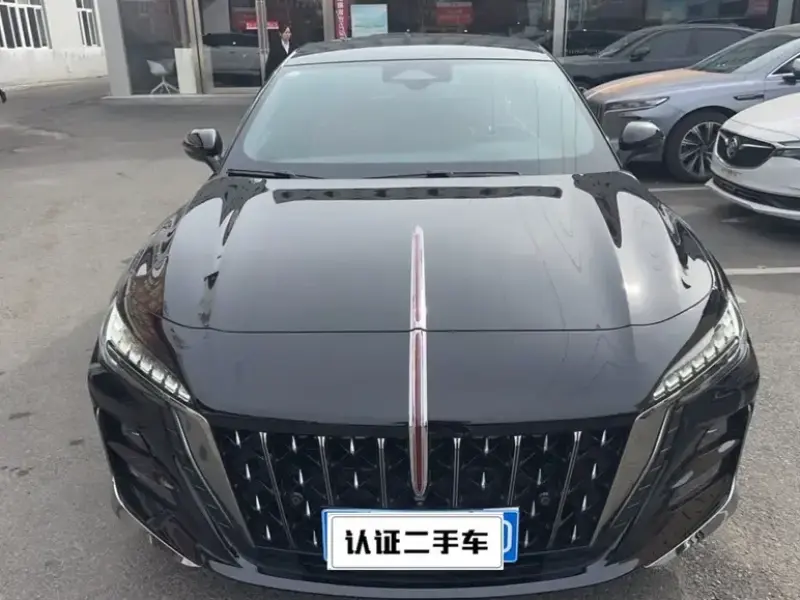 2025 Hongqi H6 с пробегом 5 000 км