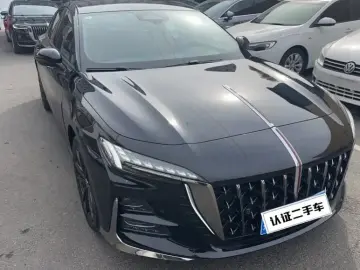 2025 Hongqi H6 с пробегом 5 000 км