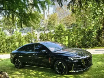 2023 Hongqi H6 с пробегом 10 000 км