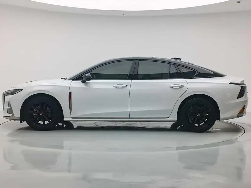 2023 Hongqi H6 с пробегом 51 800 км