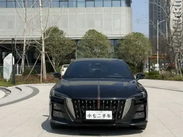 2023 Hongqi H6 с пробегом 18 000 км