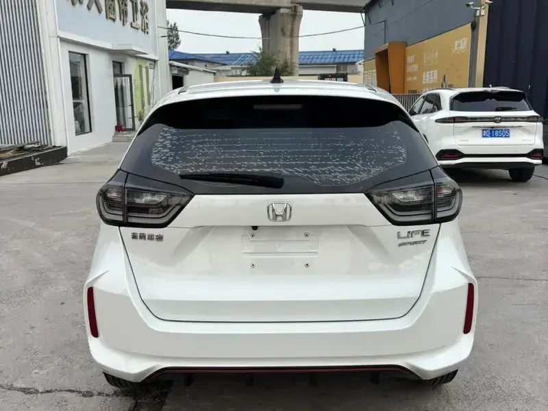 2020 Honda Life с пробегом 86 000 км