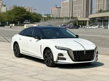 2024 Hongqi H6 с пробегом 30 000 км