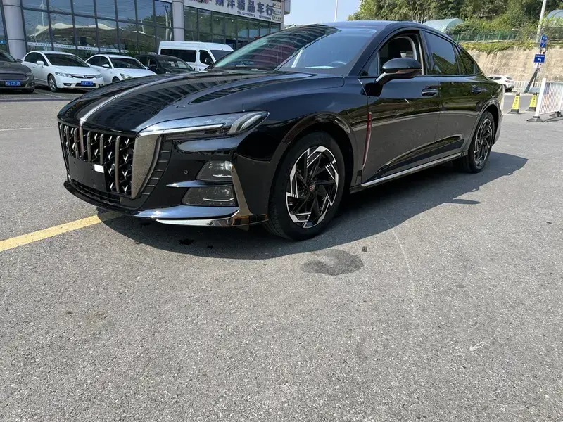2023 Hongqi H6 с пробегом 29 000 км
