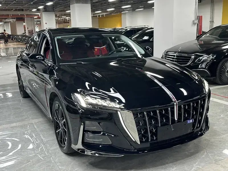 2024 Hongqi H6 с пробегом 33 000 км