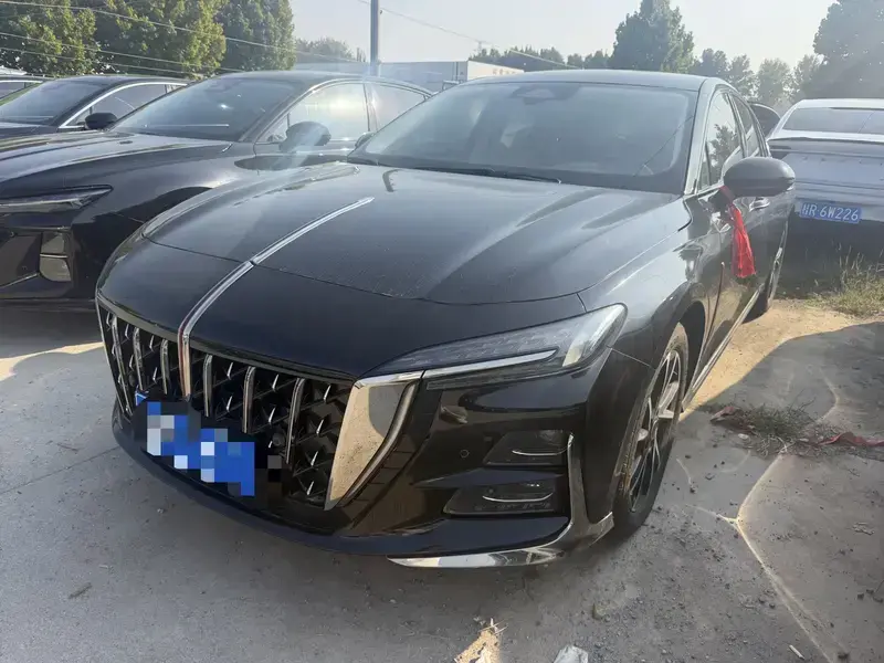 2025 Hongqi H6 с пробегом 7 000 км