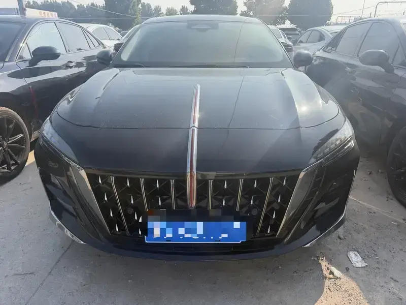 2025 Hongqi H6 с пробегом 7 000 км
