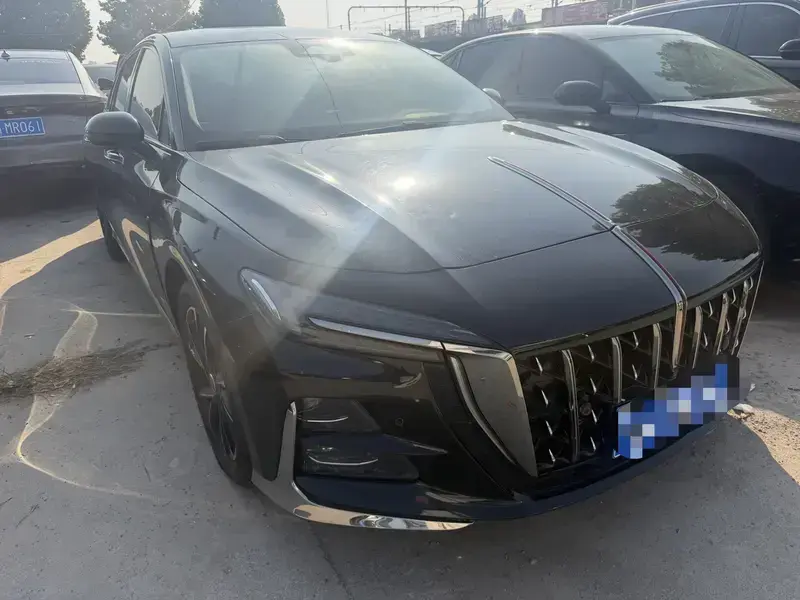 2025 Hongqi H6 с пробегом 7 000 км