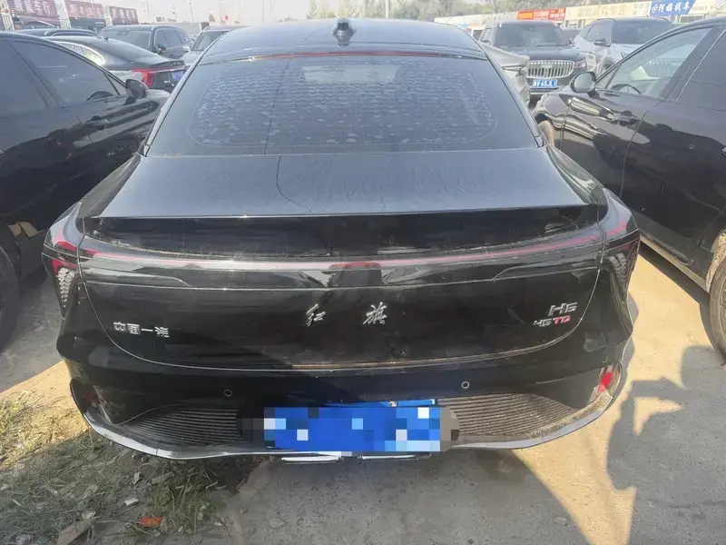 2025 Hongqi H6 с пробегом 7 000 км