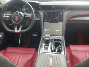 2024 Hongqi H6 с пробегом 26 000 км