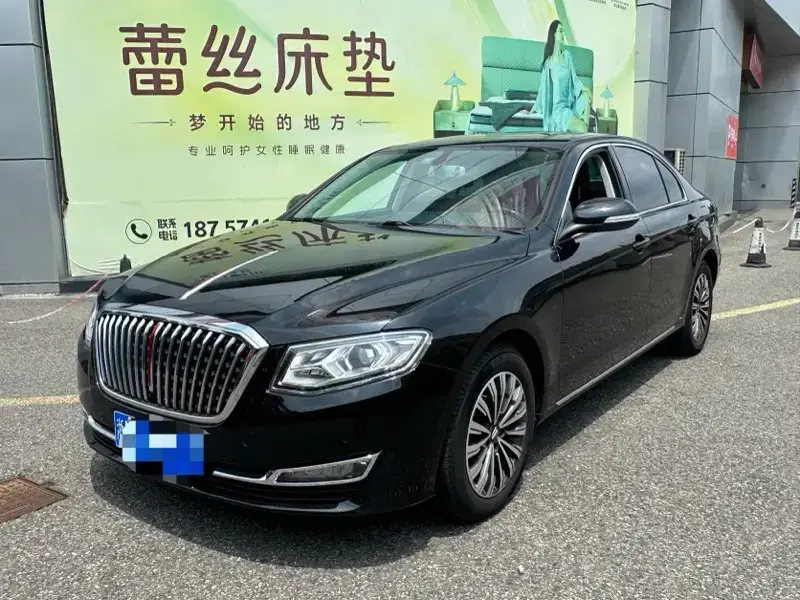 2021 Hongqi H7 с пробегом 30 000 км