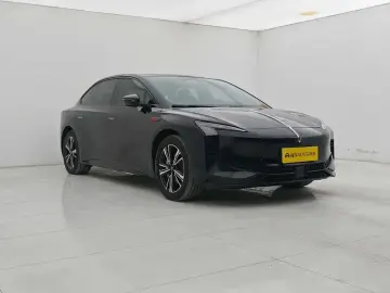 2024 Hongqi EH7 с пробегом 38 800 км