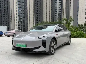 Hongqi EH7