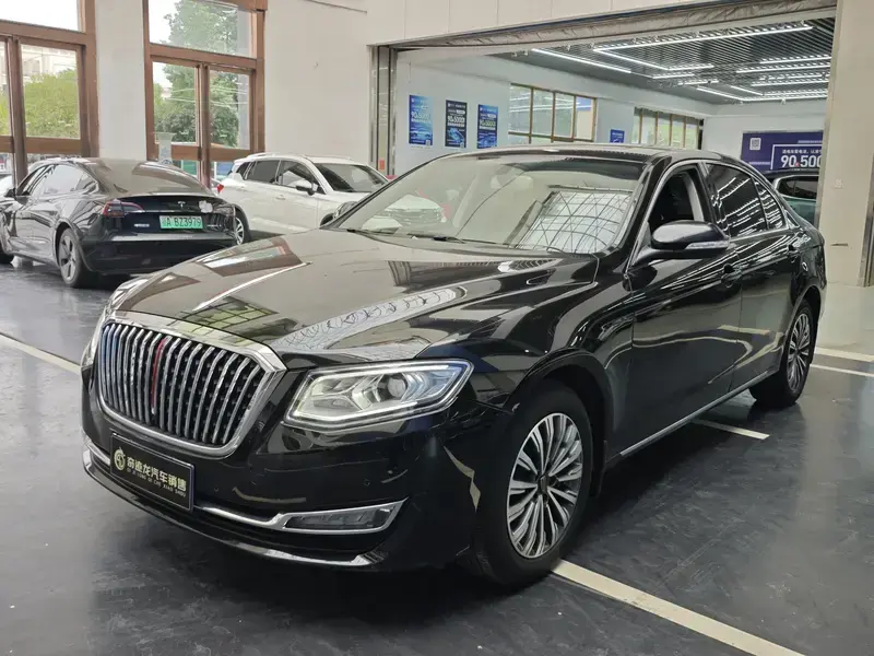 2021 Hongqi H7 с пробегом 77 000 км