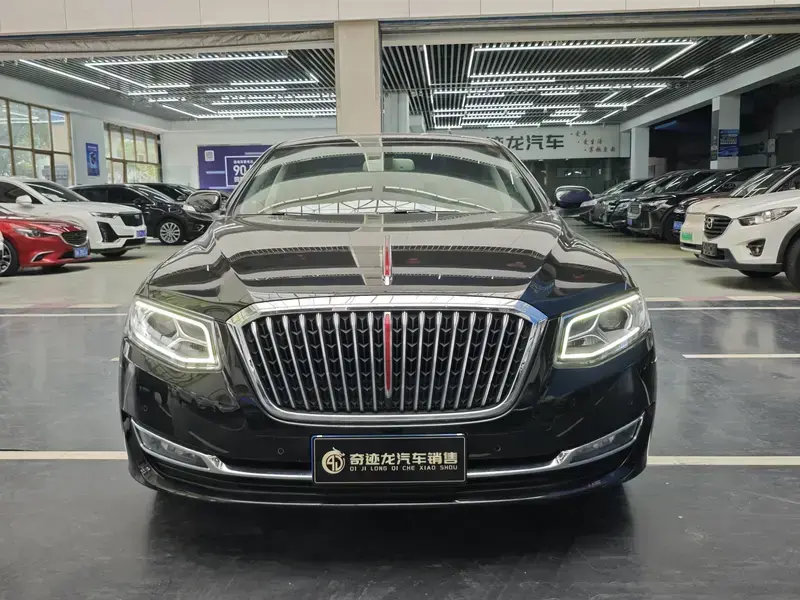 2021 Hongqi H7 с пробегом 77 000 км