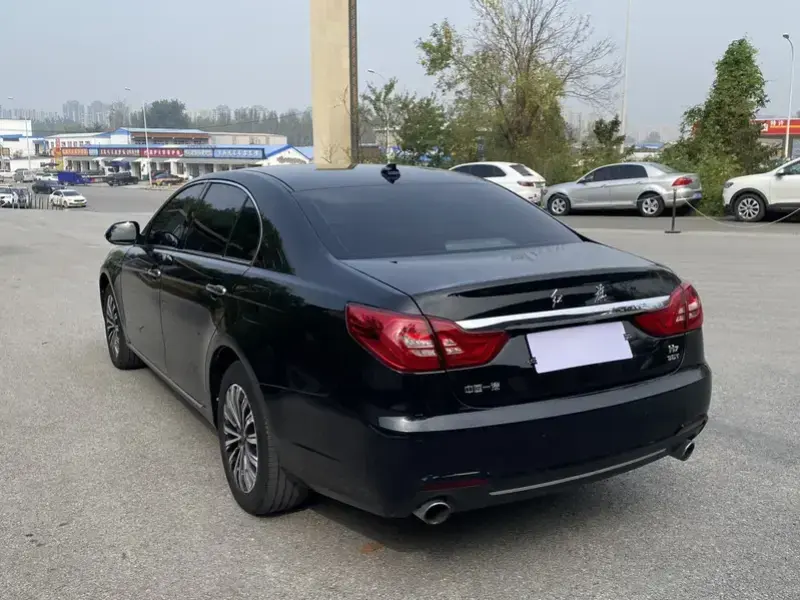 2019 Hongqi H7 с пробегом 80 000 км