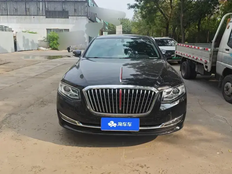 2021 Hongqi H7 с пробегом 55 000 км