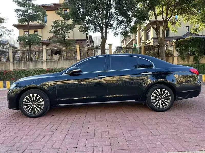 2019 Hongqi H7 с пробегом 67 300 км
