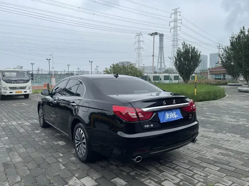 2019 Hongqi H7 с пробегом 108 900 км