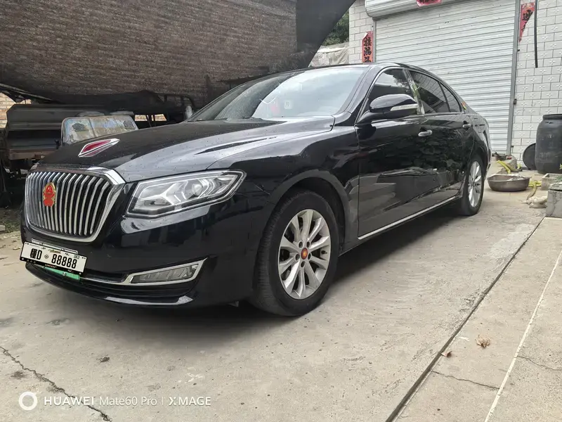 2017 Hongqi H7 с пробегом 77 000 км