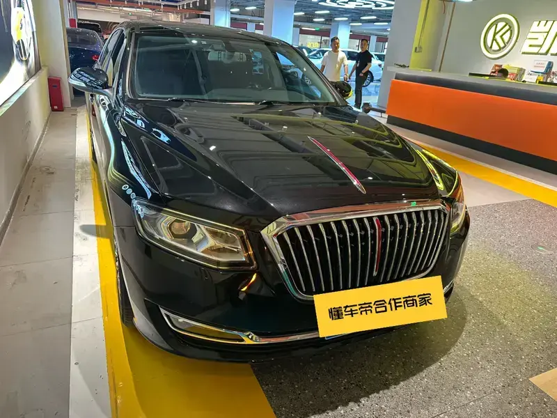 2021 Hongqi H7 с пробегом 32 000 км