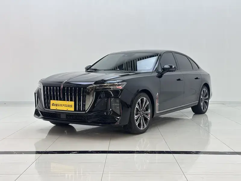 2024 Hongqi H9 с пробегом 2 300 км