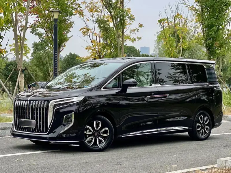 2022 Hongqi HQ9 с пробегом 52 000 км