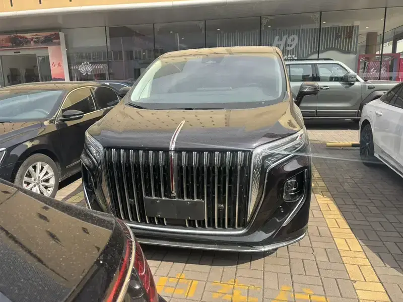2024 Hongqi HQ9 с пробегом 38 000 км