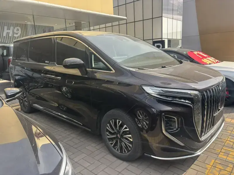 2024 Hongqi HQ9 с пробегом 38 000 км