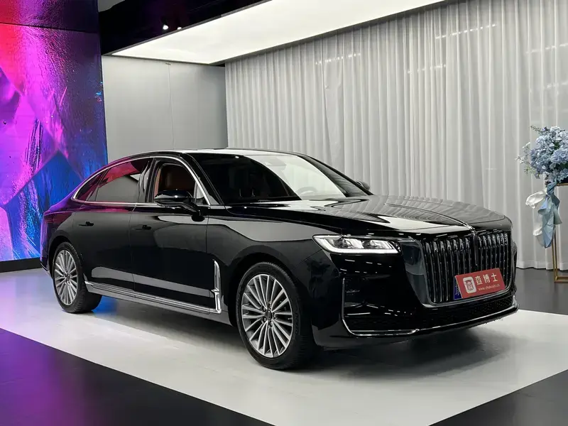 2020 Hongqi H9 с пробегом 49 000 км