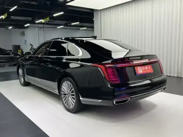 2020 Hongqi H9 с пробегом 49 000 км