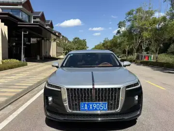 2020 Hongqi H9 с пробегом 96 000 км