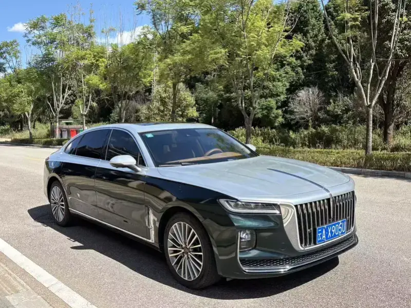 2020 Hongqi H9 с пробегом 96 000 км
