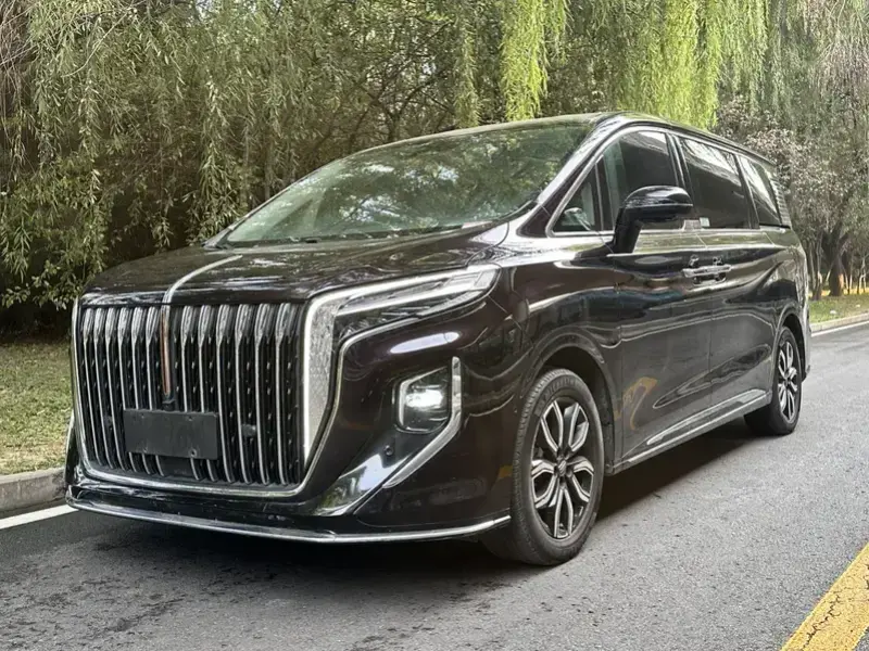 2022 Hongqi HQ9 с пробегом 45 000 км