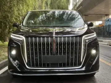2022 Hongqi HQ9 с пробегом 45 000 км