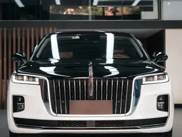 2020 Hongqi H9 с пробегом 43 000 км