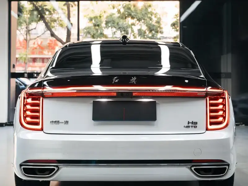 2020 Hongqi H9 с пробегом 43 000 км
