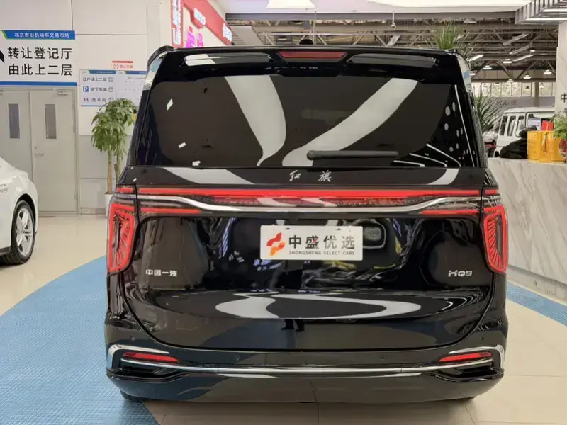 2022 Hongqi HQ9 с пробегом 56 000 км