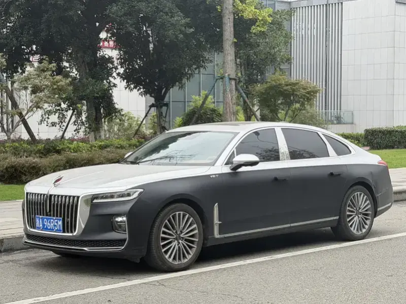 2022 Hongqi H9 с пробегом 45 000 км