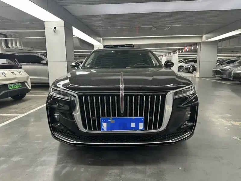 2020 Hongqi H9 с пробегом 52 000 км