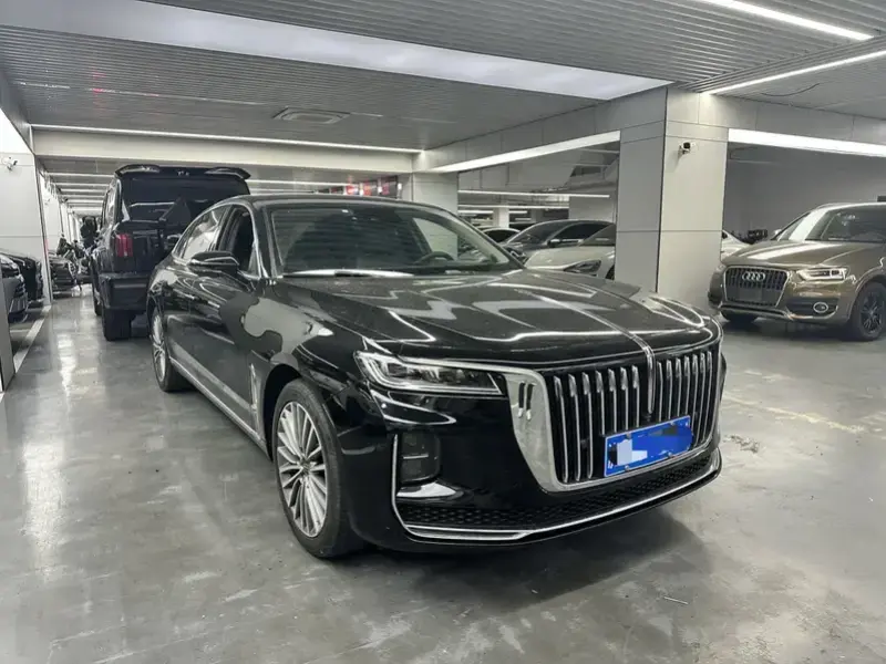 2020 Hongqi H9 с пробегом 52 000 км