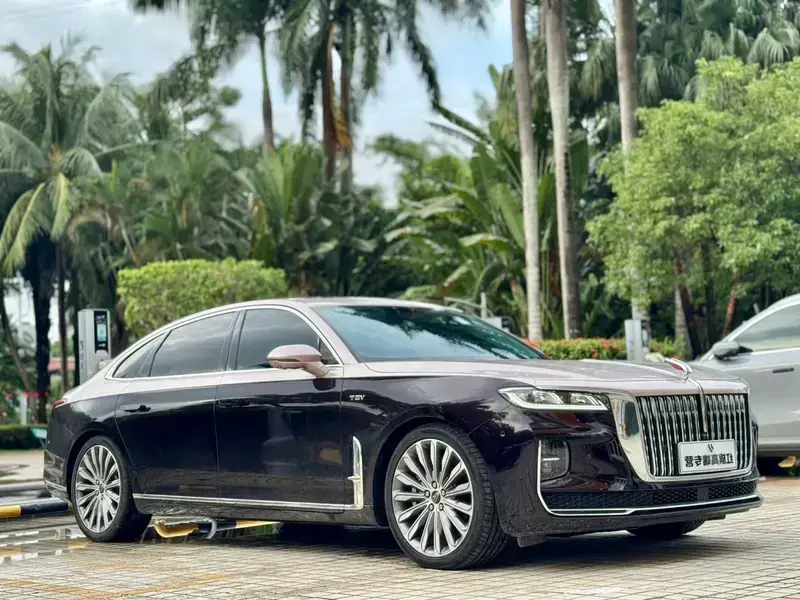 2020 Hongqi H9 с пробегом 20 000 км