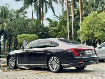 2020 Hongqi H9 с пробегом 20 000 км