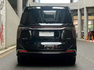 2022 Hongqi HQ9 с пробегом 37 000 км