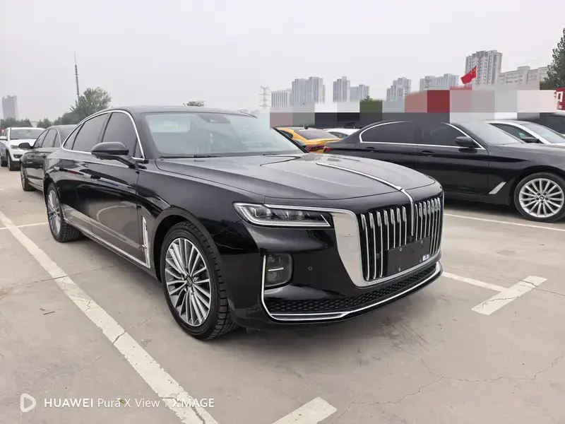 2020 Hongqi H9 с пробегом 14 500 км