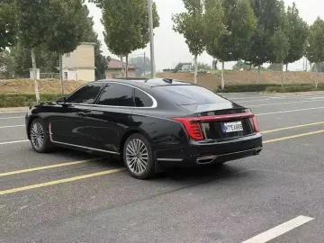 2020 Hongqi H9 с пробегом 70 000 км