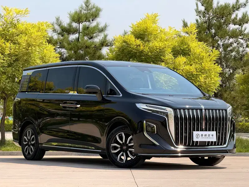2022 Hongqi HQ9 с пробегом 36 000 км