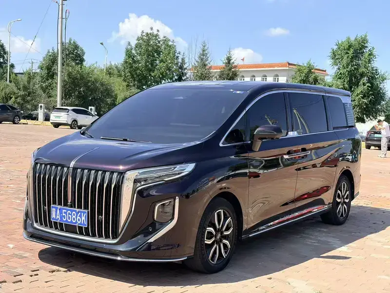 2022 Hongqi HQ9 с пробегом 60 000 км